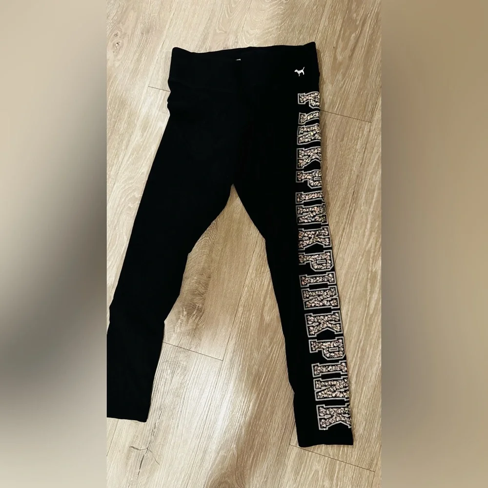 PINK Victoria's Secret Black Yoga Leggings - Picture 2 of 7